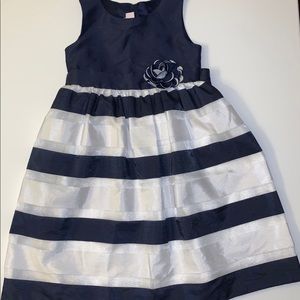 Girls Sz 8x Formal Dress